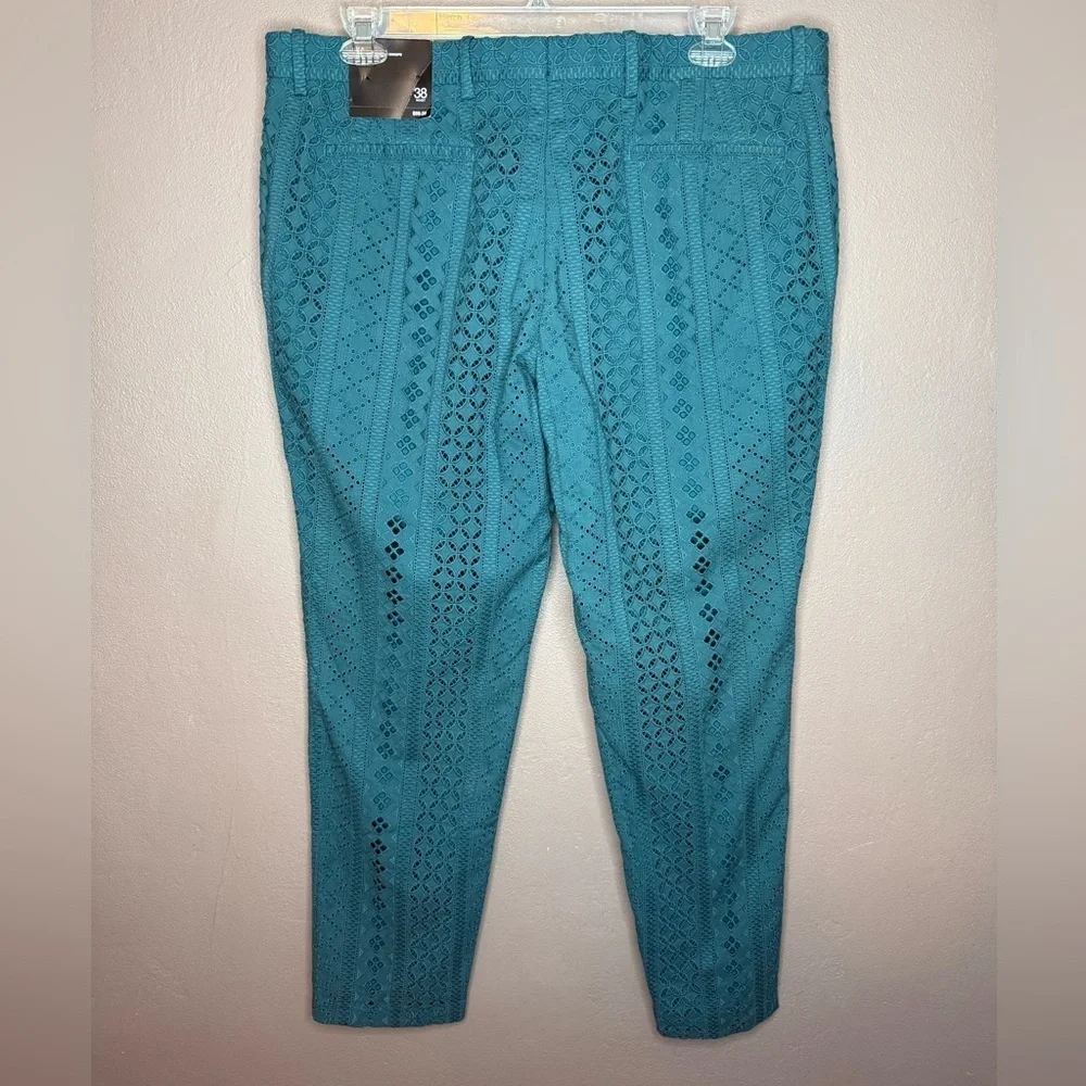 International Concepts Eyelet Patterned Ankle Pants in Island Breeze Size 1X NWT